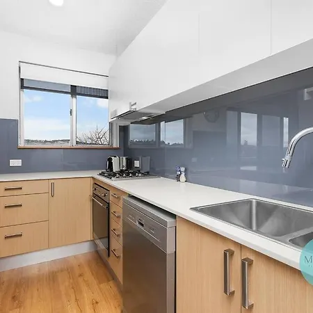 Central Cooks Hill Apartment Wickham Exterior photo
