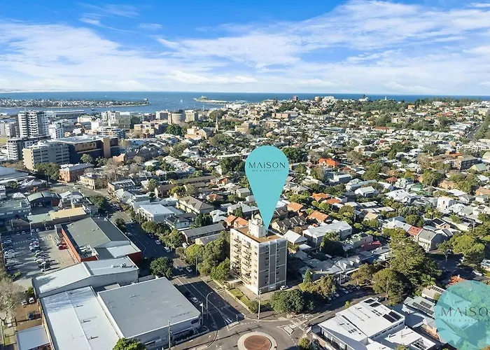 Central Cooks Hill Apartment